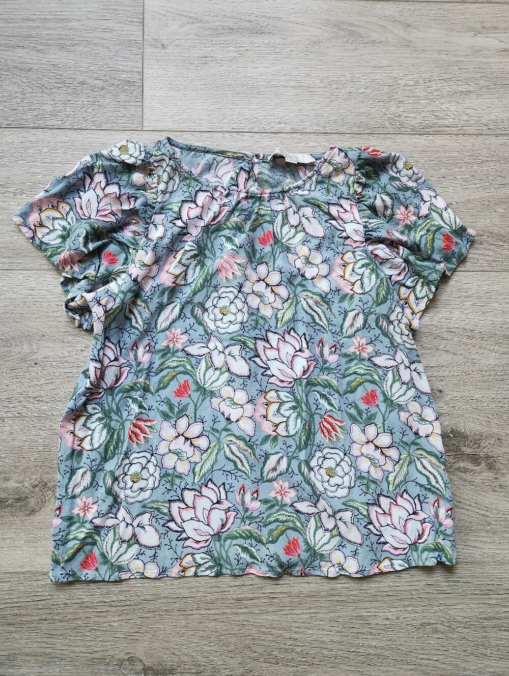 LOFT Floral Blue Pink Short Sleeve Shirt Womens Xs Buttons Flutter Sleeve
